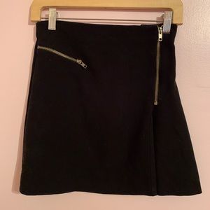 TOPSHOP black skirt with gold zippers